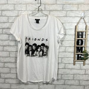 Delusional Friends white graphic t-shirt size Large